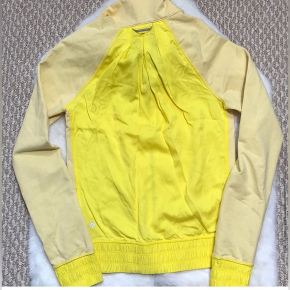 Lululemon athletica women define Jacket Size  2 - Picture 4 of 12